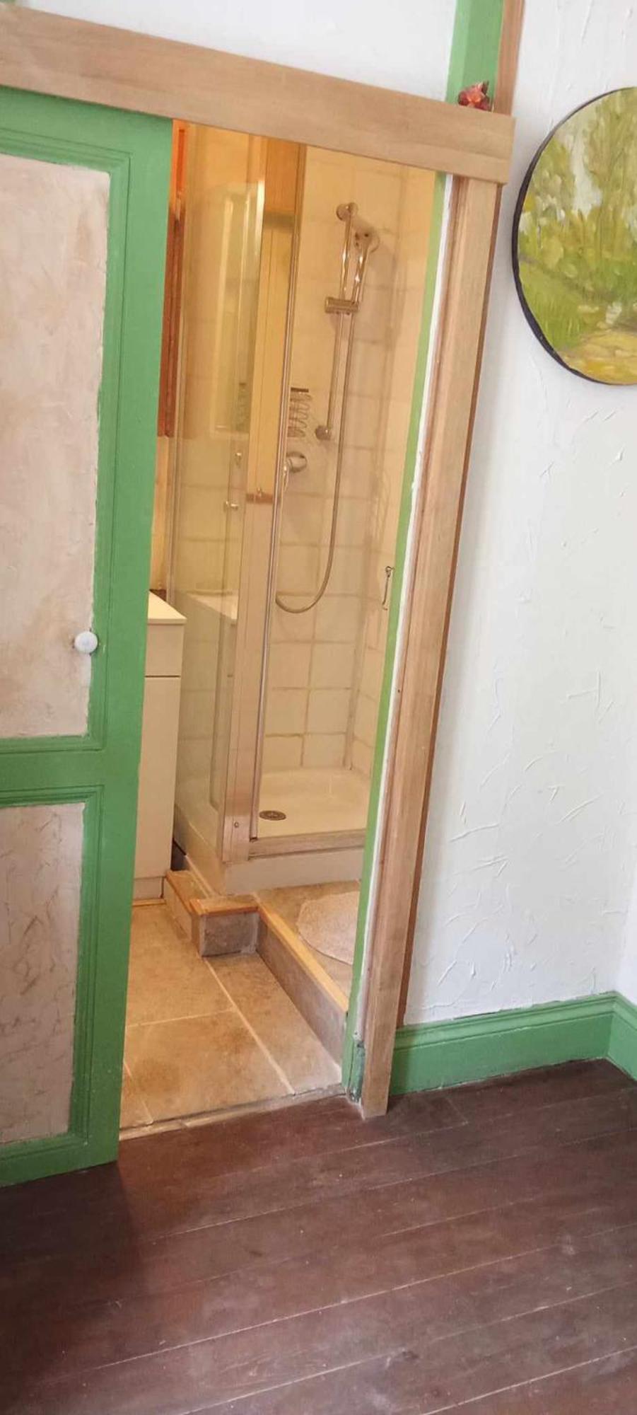 La Grille Fleurie, Chambres D'Hote Chez L'Habitant Arthonnay Екстериор снимка
