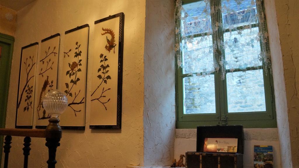 La Grille Fleurie, Chambres D'Hote Chez L'Habitant Arthonnay Екстериор снимка
